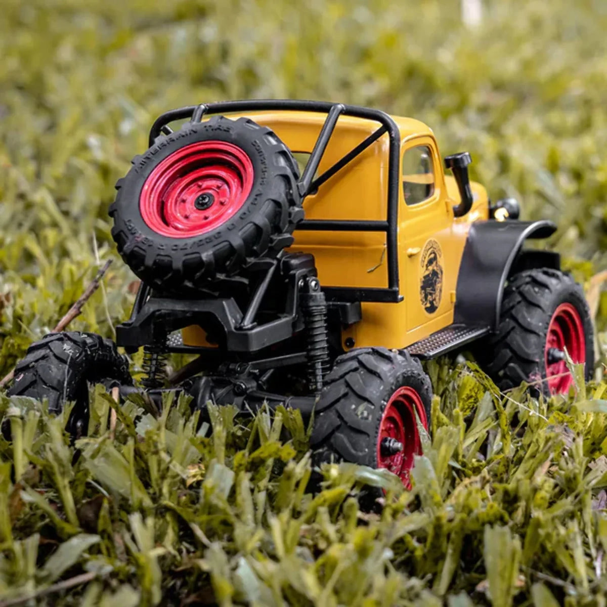 '- 1:24 FMS Yellow Power FCX24 RTR Wagon